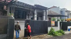 DIKONTRAKAN RUMAH DI KOMPLEK PERUMAHAN NUSA HIJAU CIMAHI