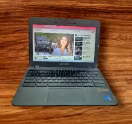 Chrombook Axioo  Ax 100  12 4GB
HDD  250GB
  Mulus 
Unit + Charger