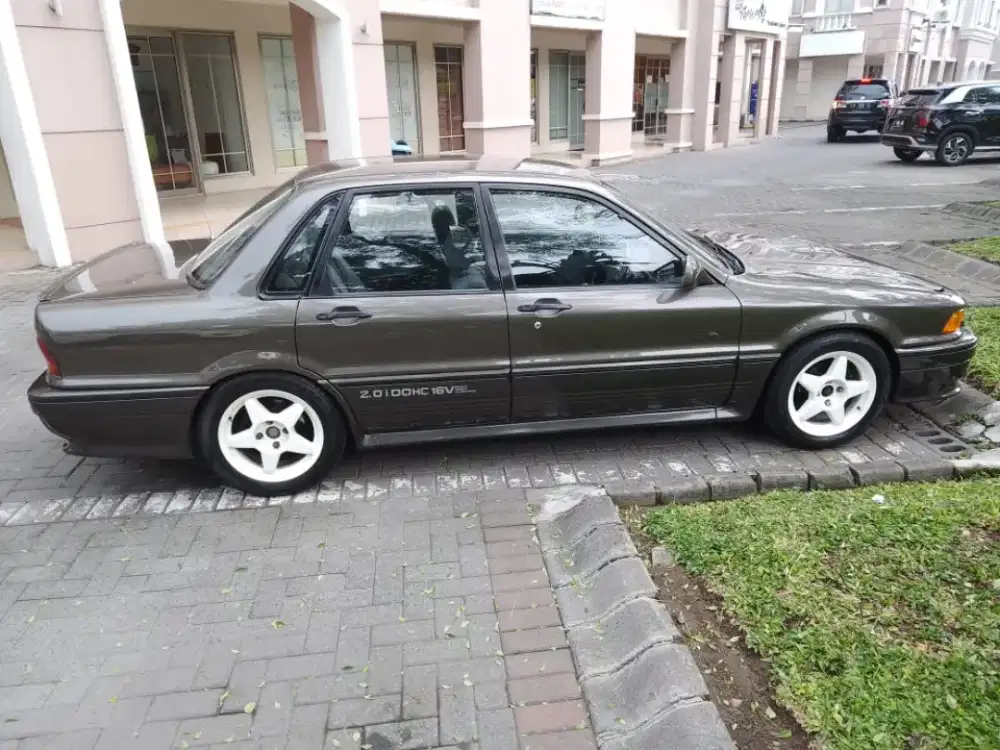 Mitsubishi eterna dohc 92 electrik seat