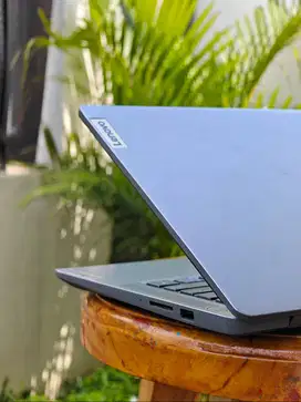 LAPTOP CORE I5 GEN 12 HARGA MURAH!! COCOK UNTUK DESAIN DAN CODING