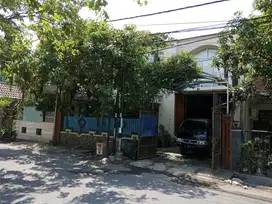 Dijual Rumah Usaha SHM Strategis di Wonorejo Selatan Surabaya