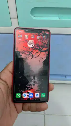 xiomi mi 8 se ram 6/64  snapdragon 710