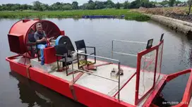 AIRBOAT KENDARAAN AMPHIBI AIR DARAT RAWA LUMPUR