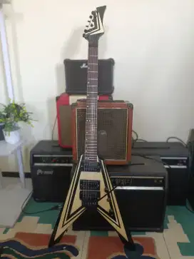 Gitar gillmore custome series Flying V Original