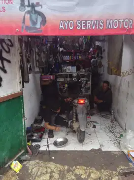 Bengkel motor service, modifikasi & custom