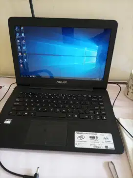 Laptop Asus type X454Y Prosessor AMD gratis speaker