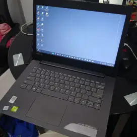 Laptop
Lenovo Ideapad 320-14IKB core i5 Gen7