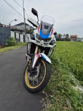 DIJUAL HONDA AFRICA TWIN DCT METIC TAHUN 2023 BELI 2024