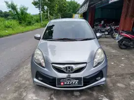 DP 1jt.Honda Brio satya e 2016 MT