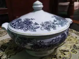 Mangkok keramik antik
