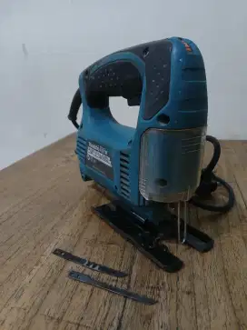 Jual Jigsaw Makita 4327M