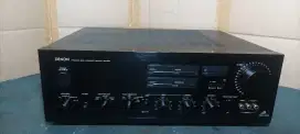 Denon PMA -700V amplifier