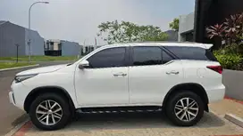 Dijual Toyota Fortuner 2.4 VRZ 2016 Putih Diesel TGN Pertama TDP 7juta