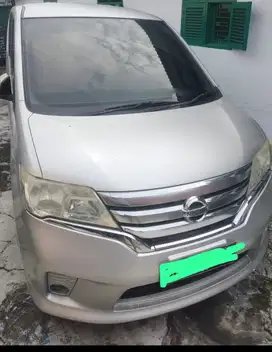 Nissan Serena 2014 Bensin