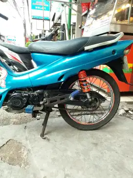 Jual motor Vega R tahun 2005