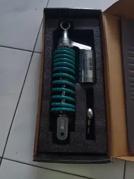 Shock Absorber Belakang merkDBS untuk Honda Vario 125/250