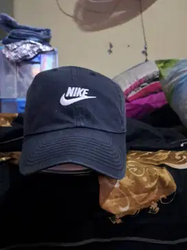 Topi nike setelan