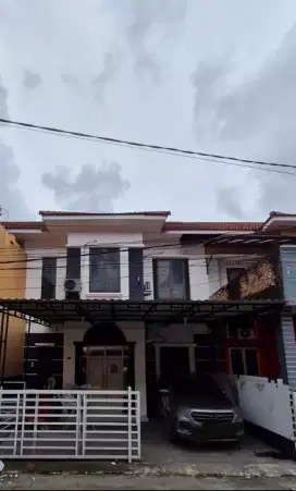 RUMAH DIJUAL DI DEPAN KAMPUS KEDOKTERAN METHODIST