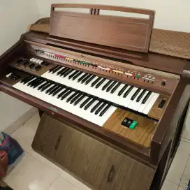 Piano yamaha electone