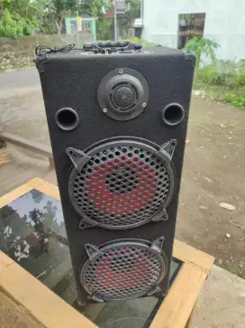 Speaker aktif 8inch double full bass