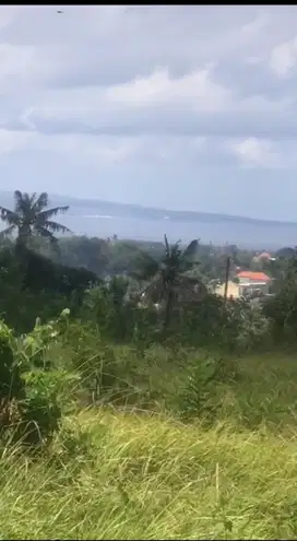 TANAH VIEW LAUT DAN GUNUNG DI SIDEMEN