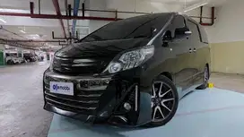 DP Rendah  20JT Toyota Alphard 2.4 S Bensin-AT 2013 Hitam