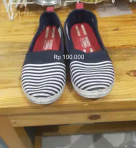 Sepatu Bata uk 36