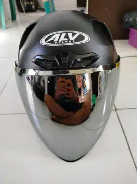 Helm ALV Ultron V1