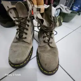 Dr marteen sepatu kulit 8hole original
