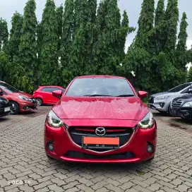 3JT AJA MAZDA 2 GT AT 2015 FUTURISTIK SOUL RED RARE !!