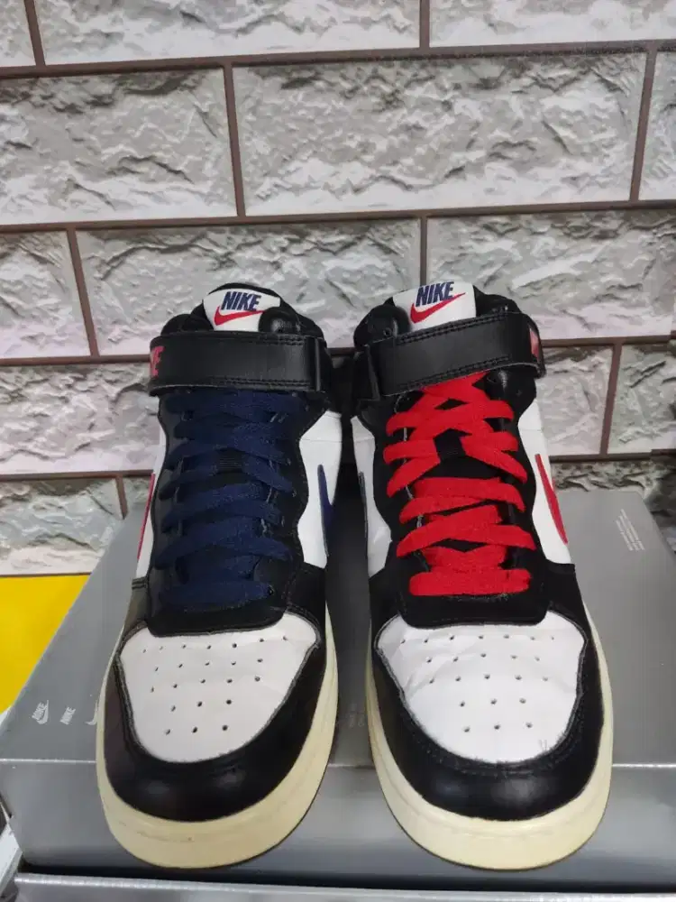 Nike Court Borough Mid 2
size 38
300k