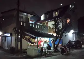 GUEST HOUSE EXCLUSIVE KELUARGA DI PUSAT KOTA BEKASI.