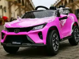 MOBIL AKI REMOTE ANAK FORTUNER