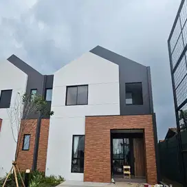 di jual rumah baru 2 lantai