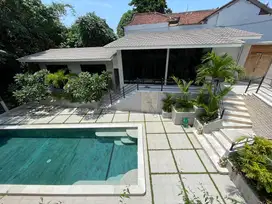 Sewa Villa Harian Luxury Brand New 3 Kamar Kolam Renang View Jungle