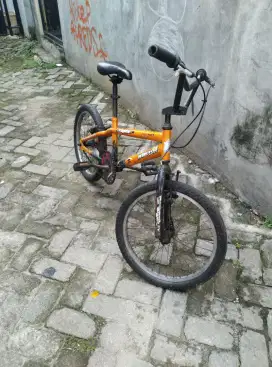 Sepeda BMX Wimcycle Dragster Ring 20