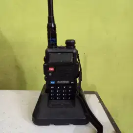 HT Merk Baofeng UV5R (Handy Talkie)