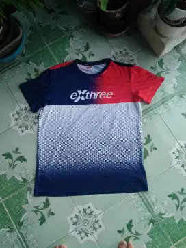 Kaos Badminton EXTHREE