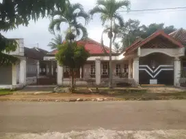 Rumah asri siap huni luas dan nyaman serta strategis