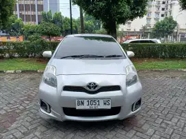 Yaris E mt thn 2012 pjk panjang silver km 120rb Rp87jt