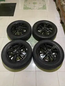 Velg oem Avanza Veloz R15