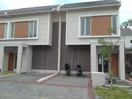 Rumah Baru GRESSS di Puri Surya Jaya, Sidoarjo