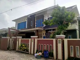 RUMAH MEWAH DI RAJABASA DEKAT UNILA