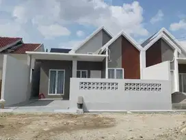 Dijual Rumah dengan halaman luas di Medan Sunggal