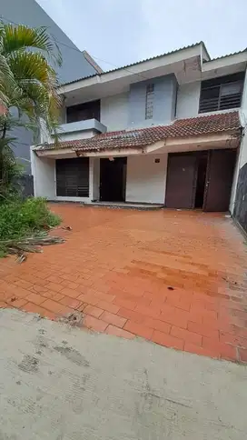 Jual murah rumah lama butuh renov, Taman Kedoya baru,Jakarta  Barat