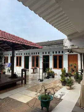 Dijual Cepat Rumah Besar + Kost 32 Pintu di Jatiwaringin Bekasi