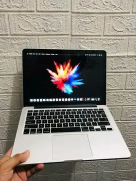 Macbook Pro 13 In 2015 8 / 256gb