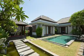 FOR SALE VILLA PANTAI BERAWA STREET CANGGU BALI, 460M2