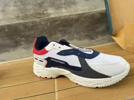 Sepatu aero riku senin