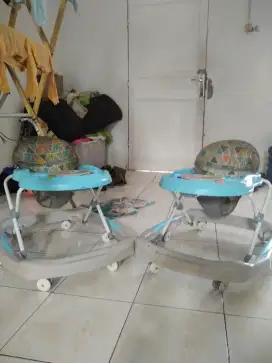 BABY WALKER LIKE NEW